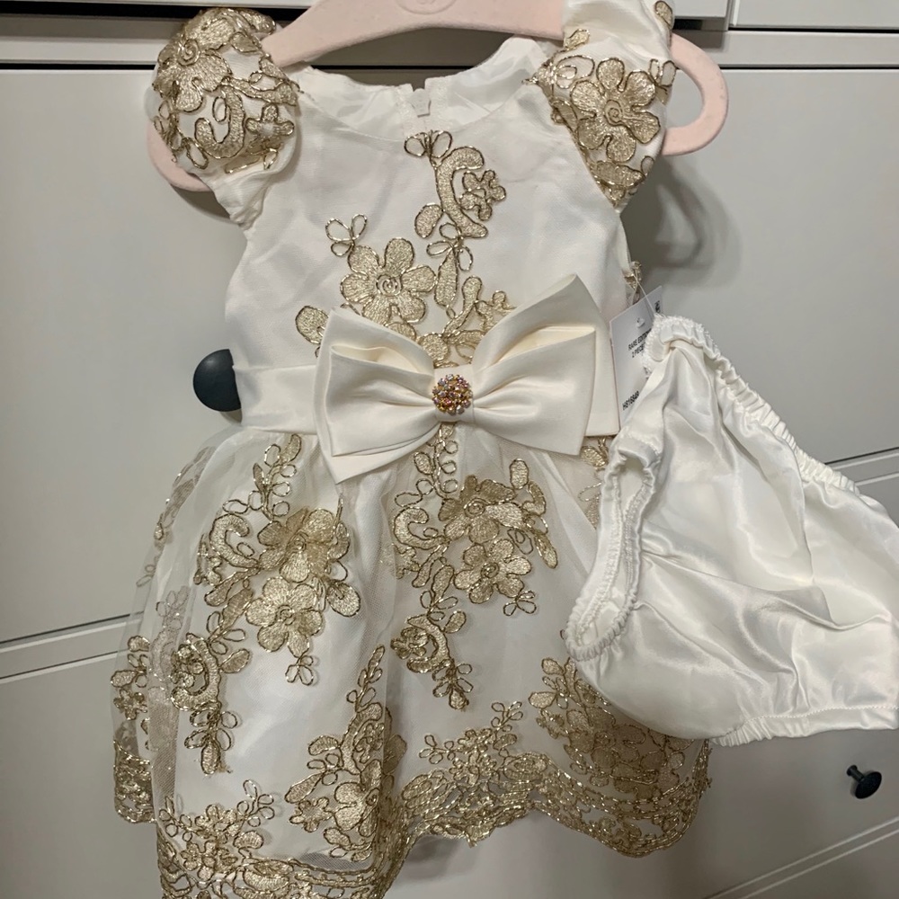 NWT Baby dress 6-9 months